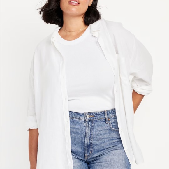 Old Navy Linen-Blend Boyfriend Shirt Button Down - Picture 3 of 4